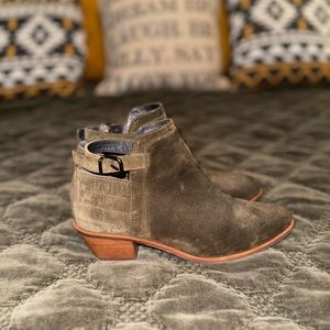 Via Spiga Caryn Suede Ankle Boots